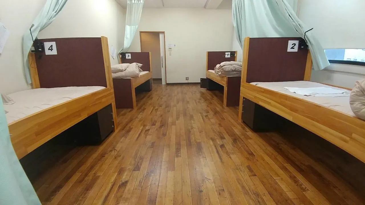 SimpleStay 平和公園前広島市 ホステル